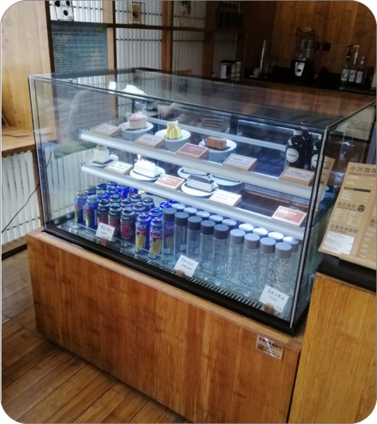 3UV：5边无边框精品展示柜